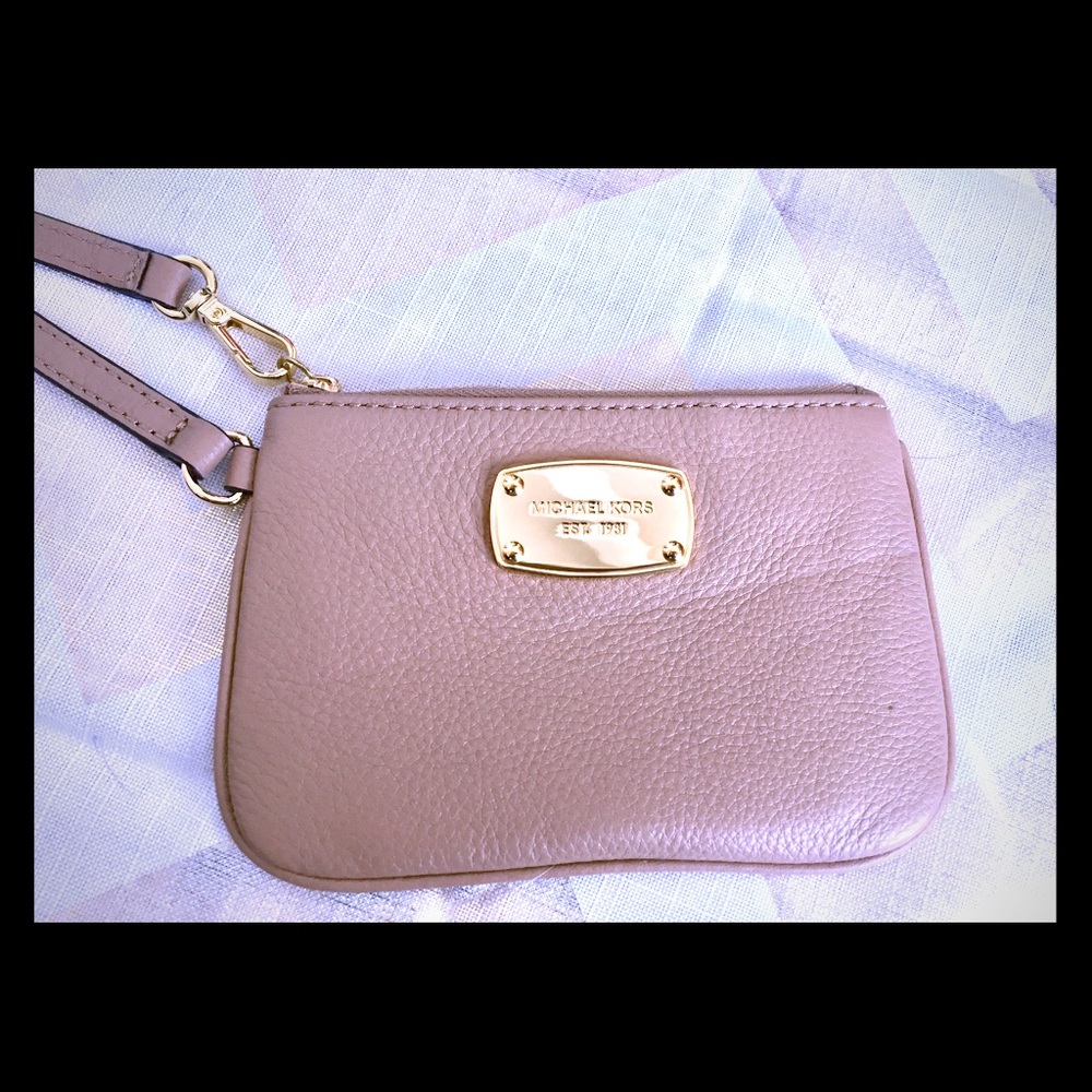 Michael Kors wristlet